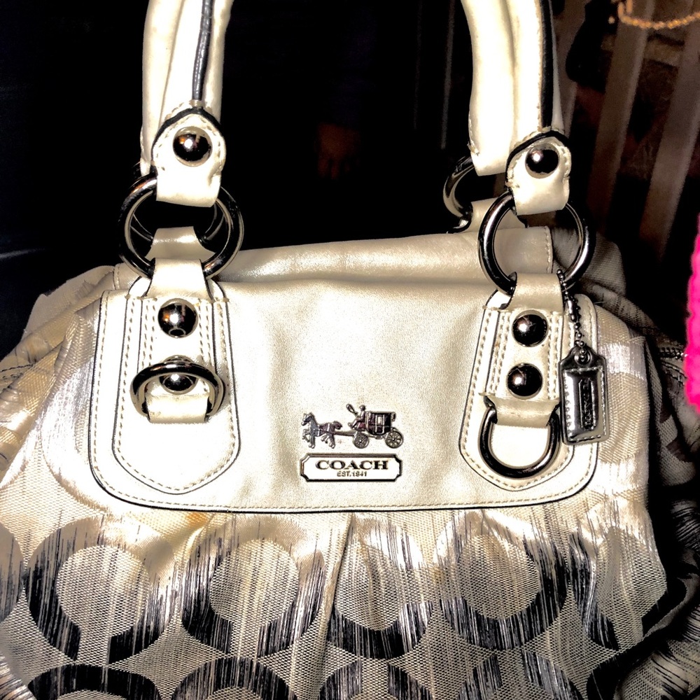 ⭐️⭐️⭐️⭐️authentic Coach Bag ⭐️⭐️⭐️